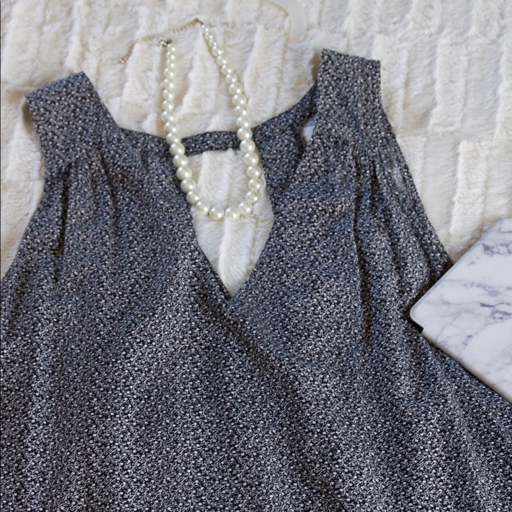 Black and white patterned dress